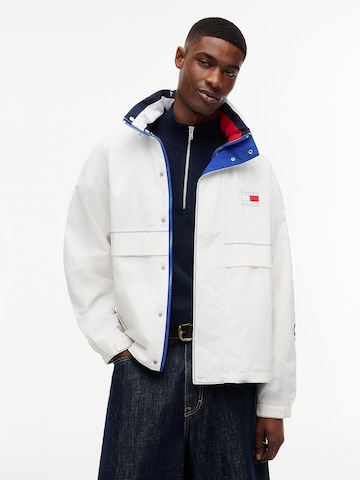 Veste mi-saison Tommy Jeans en blanc : devant