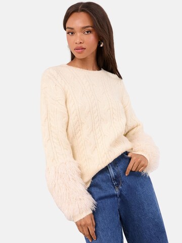 Lipsy Sweater in Beige: front
