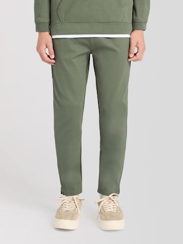 Lyle & Scott Regular Pants in Green
