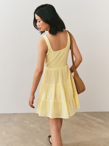 Robe d’été Next en jaune