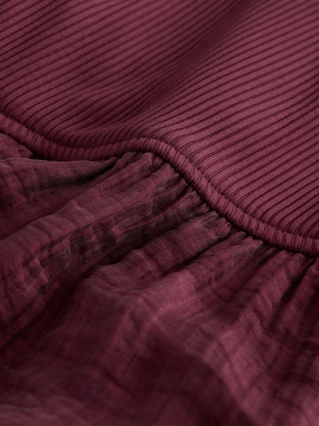 Next - Jumpsuit en rojo