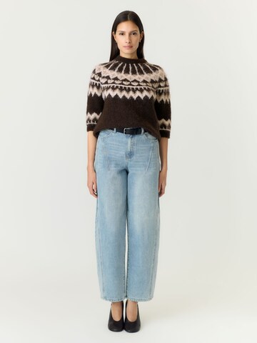 YAS Sweater in Brown