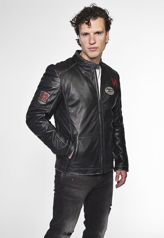 MUSTANG Between-Season Jacket in Black: front