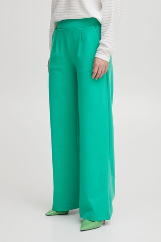 b.young Wide leg Pleat-Front Pants 'Rizetta' in Green: front