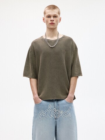 Pull&Bear Sweater in Green: front