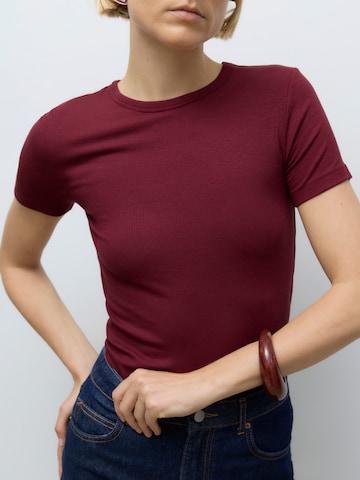 Aware Shirt 'AWIRWINA' in Red