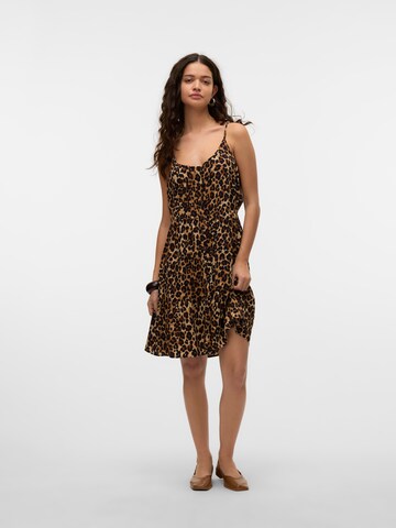 VERO MODA Kleid 'VMBUMPY' in Braun