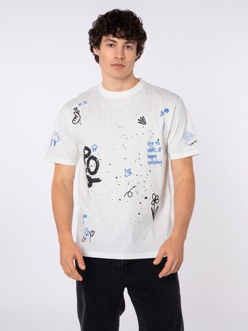 Sublevel Shirt in White: front