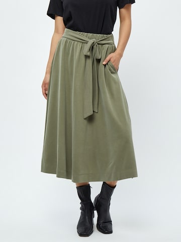 Gonna 'Addilyn' di minus in verde: frontale