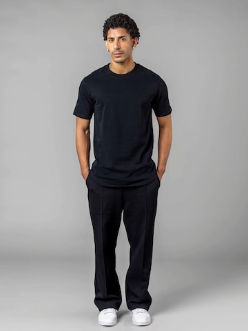 UNORGANIZED BRAND - Camiseta 'BASIC RUNDER SAUM T25' en negro