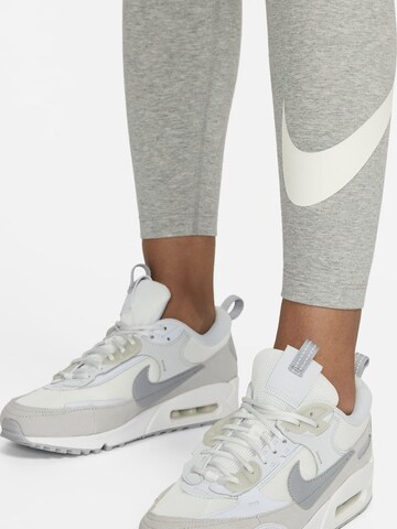 NIKE Regular Sportbroek 'Classics' in Grijs