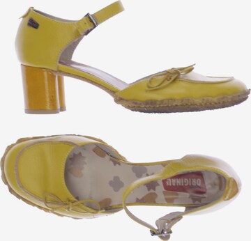 CLARKS High Heels & Pumps in 39,5 in Yellow: front
