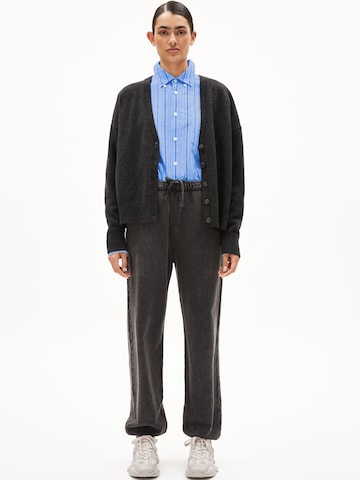 ARMEDANGELS Loosefit Sweathose EMISAA GMT DYE in Schwarz
