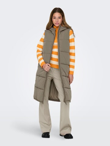 Gilet 'Alina' di ONLY in grigio