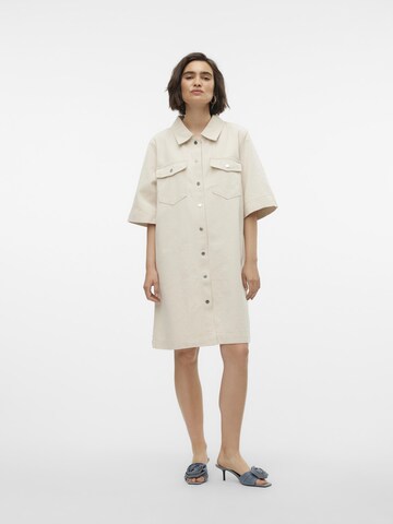 Robe-chemise 'FENJA' VERO MODA en beige