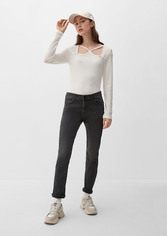 QS Slimfit Jeans 'Catie' in Grau