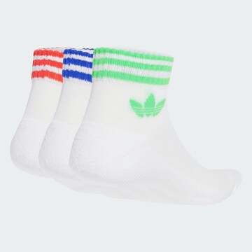Chaussettes ADIDAS ORIGINALS en blanc