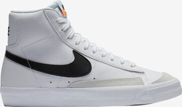 Nike Sportswear Sneakers in Wit