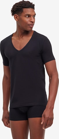 FALKE Undershirt in Black: front