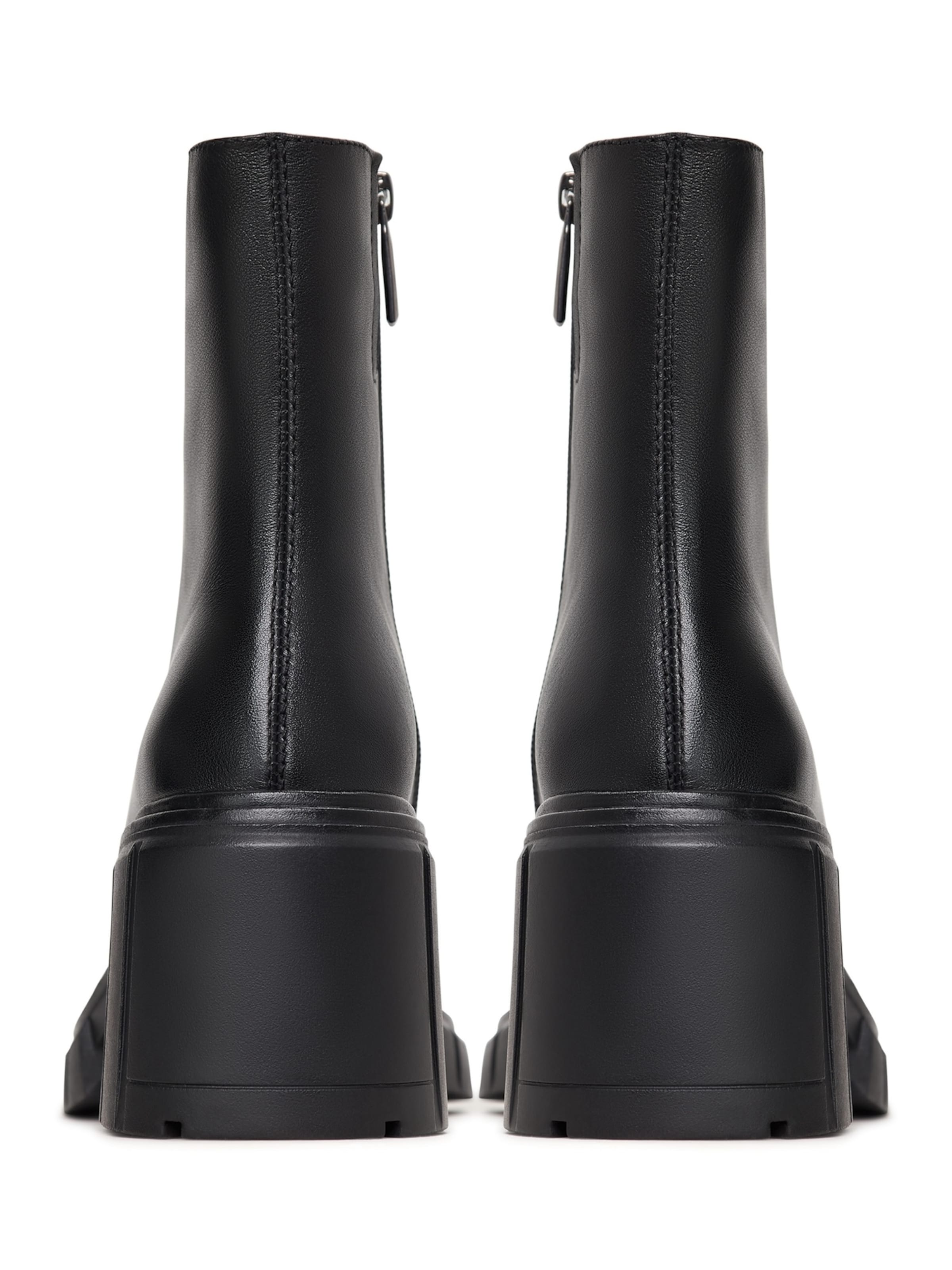 CESARE GASPARI Ankle Boots in Schwarz