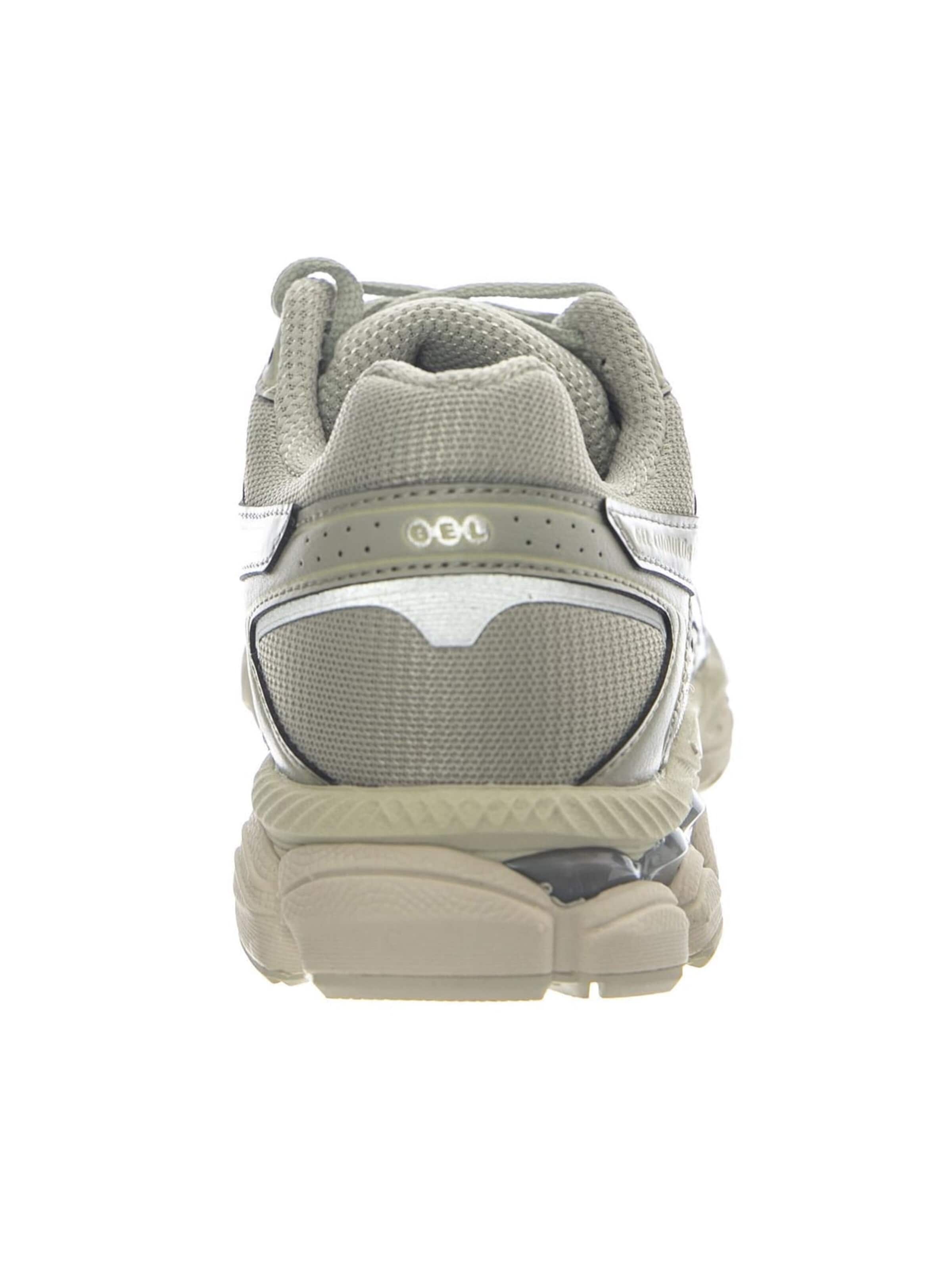 Scarpa stringata sportiva 'Gel-Cumulus 16 Dried Leaf Green/Dried Leaf Green -- Men's Green Shoes' di ASICS in beige