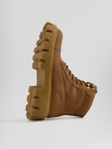 Bershka Lace-up boot in Brown