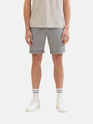 TOM TAILOR DENIM Slimfit Shorts in Grau: predná strana