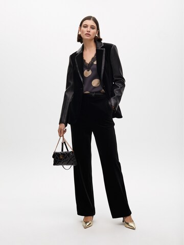 Lola Casademunt Blazers in Zwart