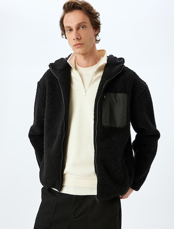 Koton Fleecejacke in Schwarz: Vorderseite