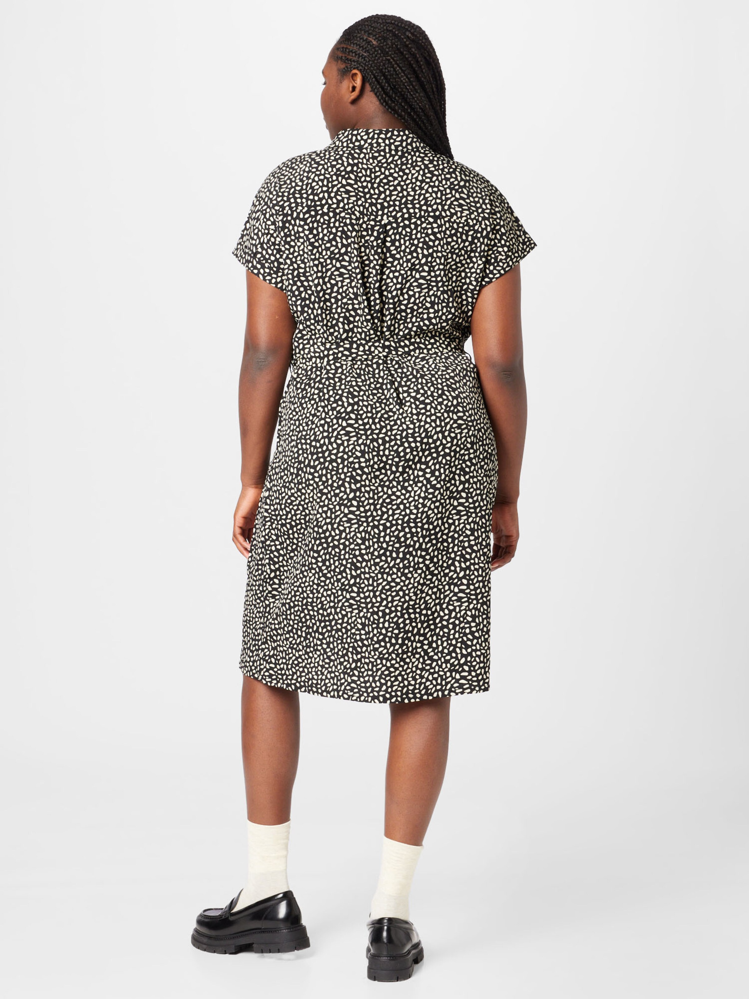 Robe chemise Diega ONLY Carmakoma en Noir ABOUT YOU