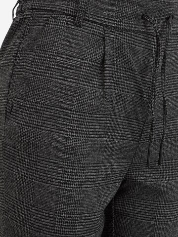 Only Tall Slimfit Kalhoty se sklady v pase 'POPTRASH' – černá