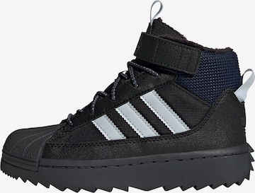 Bottes de neige 'Superstar' ADIDAS ORIGINALS en noir : devant