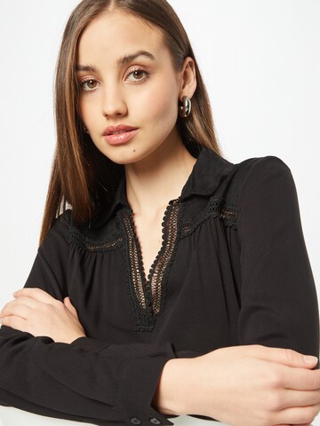 Camicia da donna 'LAILA' di GUESS in nero