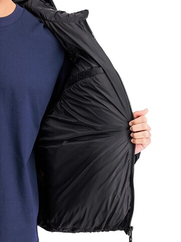 ALPHA INDUSTRIES Winter Jacket in Black