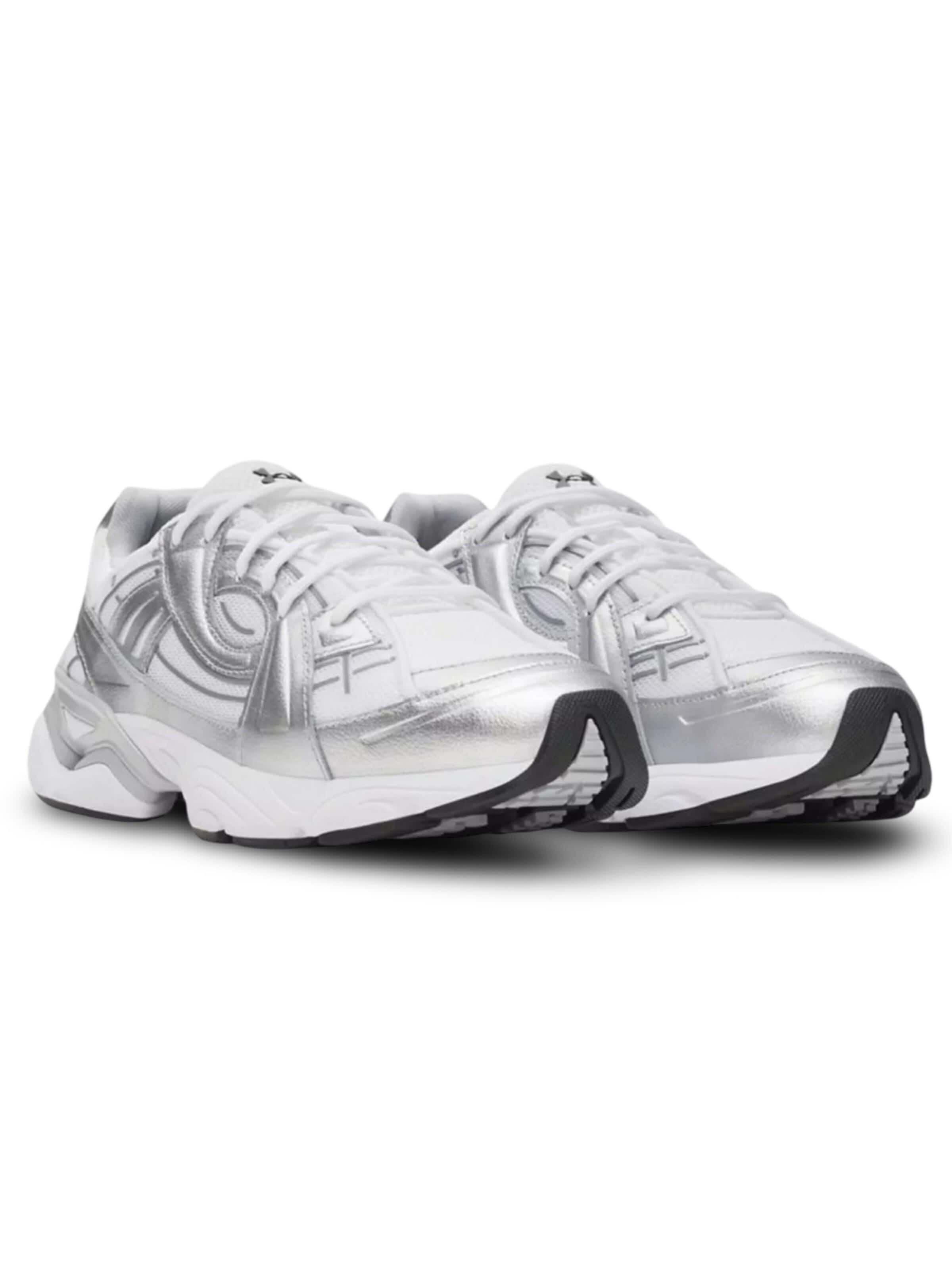 UNDER ARMOUR Sneakers in Silver