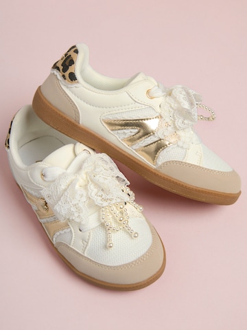 Lipsy Tenisky - Biela