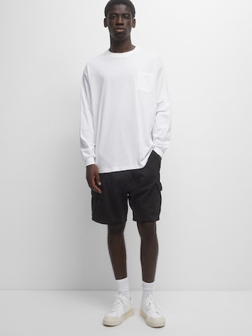 Pull&Bear Regular Shorts in Schwarz