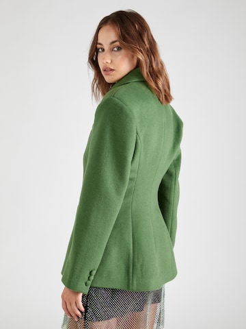 Blazer 'Stella' ABOUT YOU x Emili Sindlev en vert