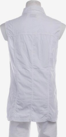 Closed Top & Shirt in M in White