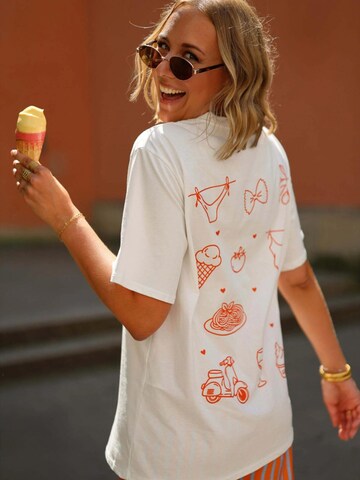 SASSYCLASSY T-shirt i vit