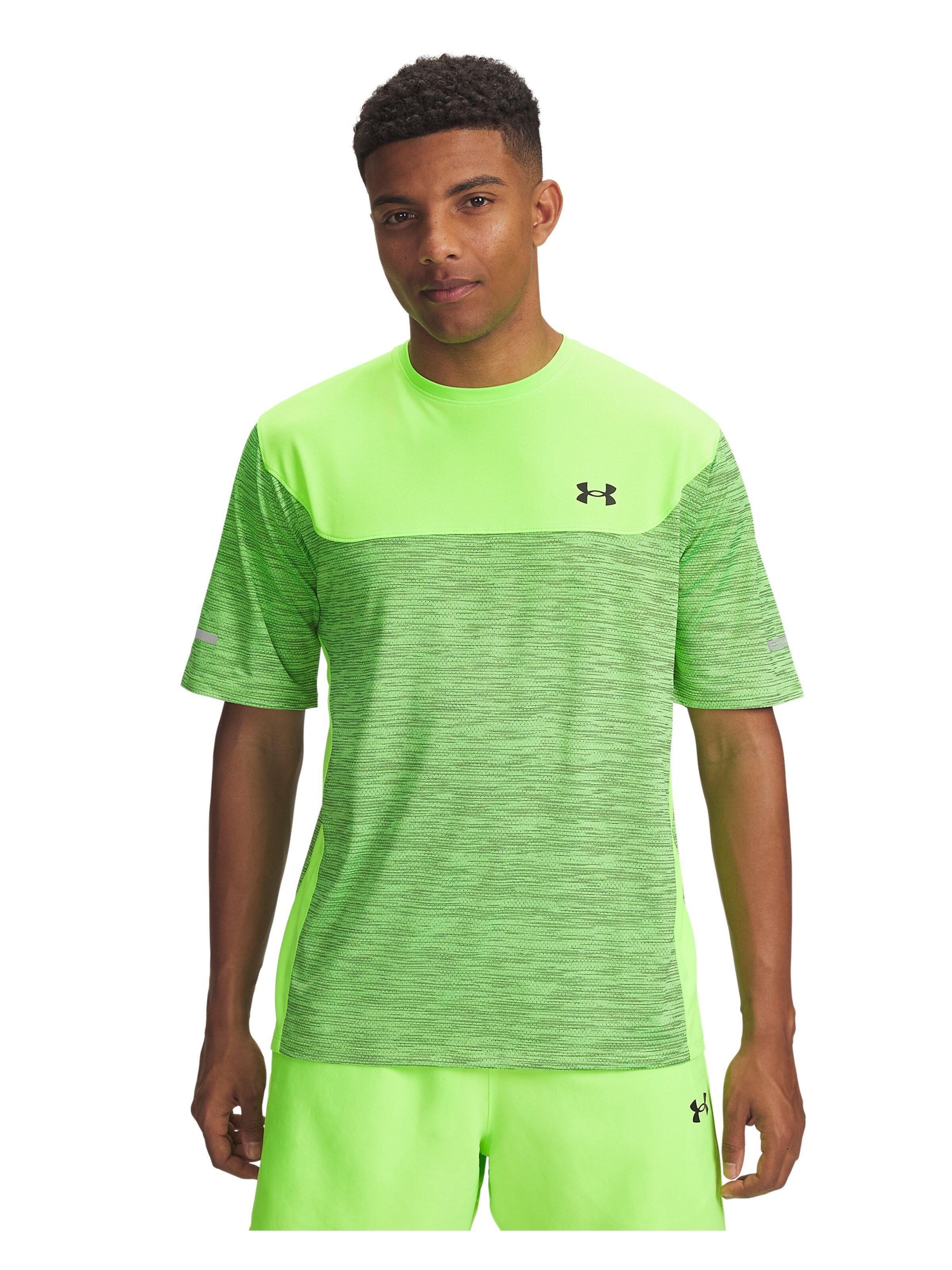 UNDER ARMOUR Performance shirt in Green: front
