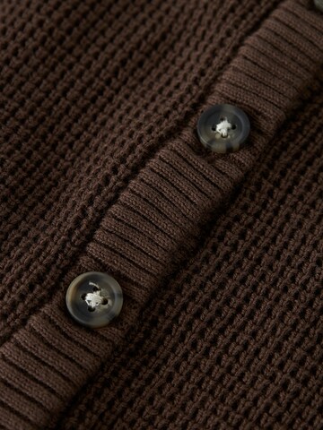 NAME IT Strickjacke 'NBNBUBBA' in Braun