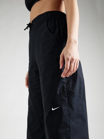 Loosefit Pantaloni de la Nike Sportswear pe negru