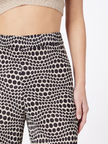 Monki Regular Hose in Schwarz