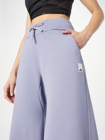 ADIDAS SPORTSWEAR Wide Leg Sporthose 'Lounge Fleece Wide' in Lila