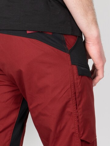 Regular Pantalon cargo 'Urban Track' Sunwill en rouge