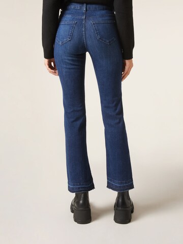 CALZEDONIA Flared Jeans in Blau
