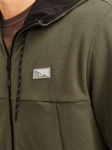JACK & JONES Ζακέτα φούτερ 'JCOAir' σε πράσινο