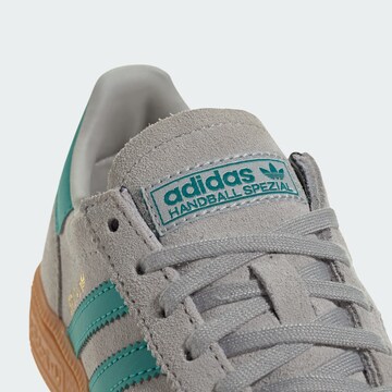 ADIDAS ORIGINALS Кроссовки 'Handball Spezial' в Серый
