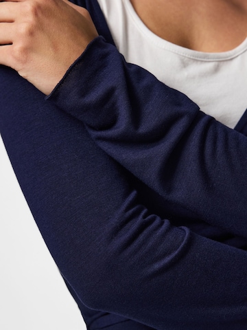 T-shirt 'ROYA ' PIECES en bleu